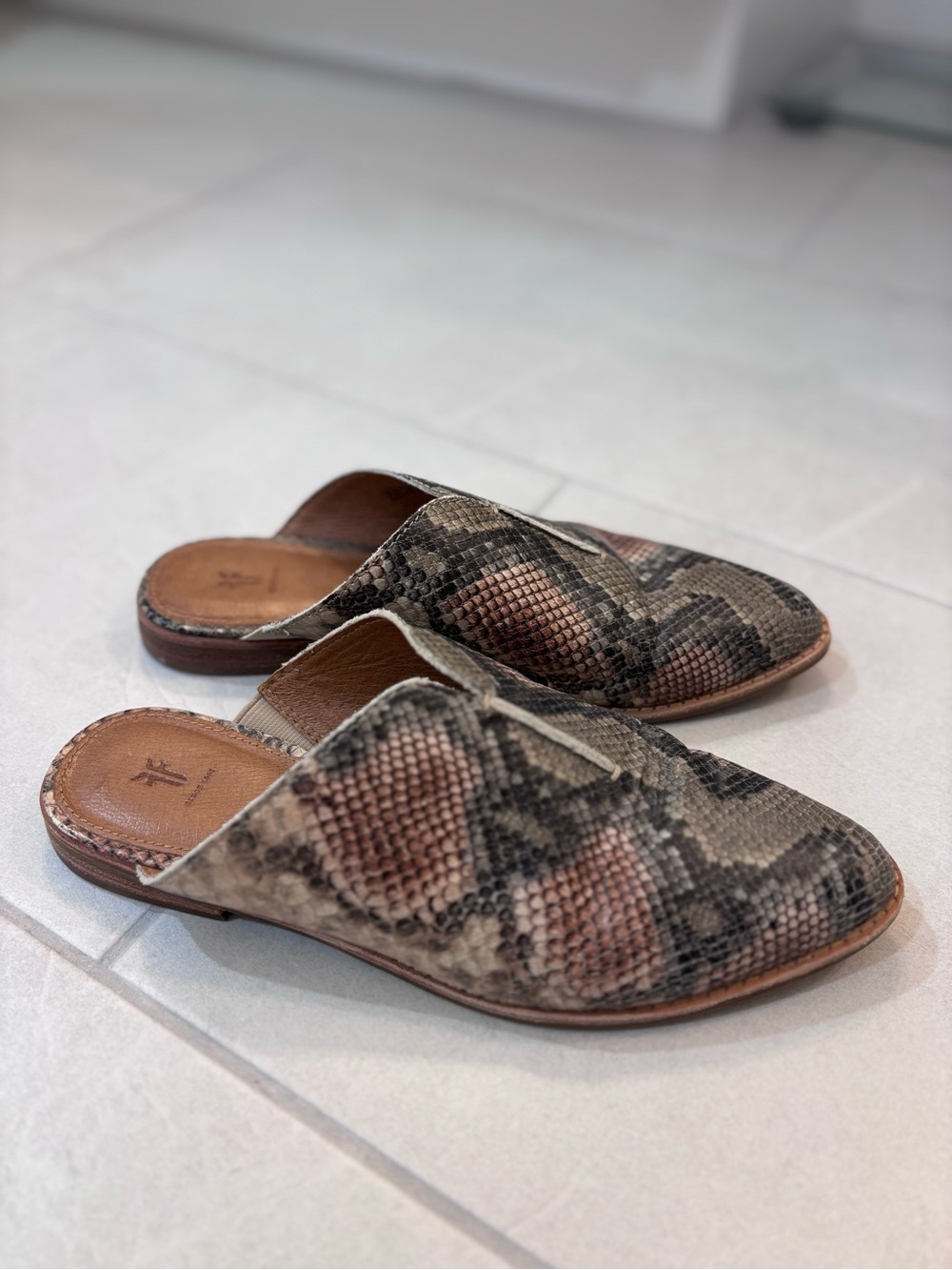Frye Snake-Print Leather Slide Mules - Brown & Black